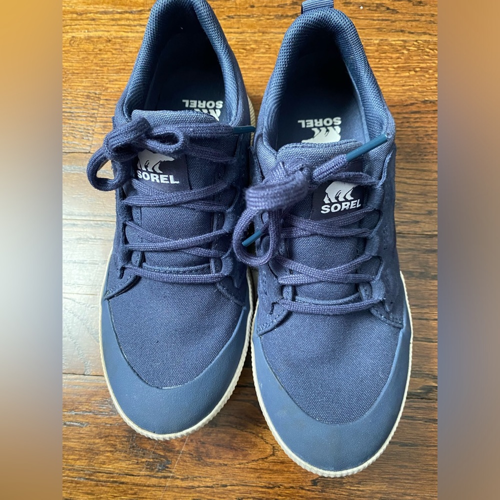 SOREL- Out N About Low Waterproof Sneakers Navy Women’s Size 8 natural rubber - Picture 16 of 16